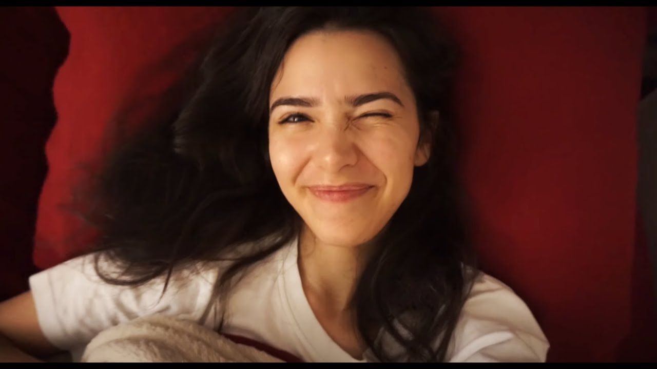ASMR Spend a Day With Glow! смотреть онлайн