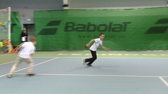 Новогодний марафон в теннис-холле смотреть онлайн