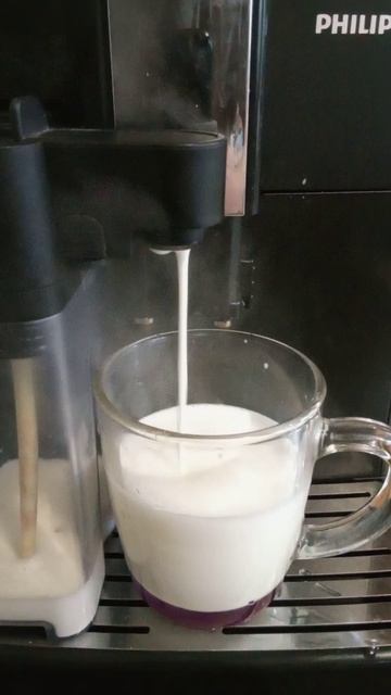 Кофемашина варит капучино смотреть онлайн