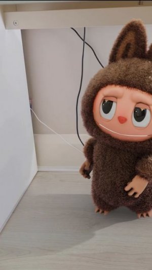 Знакомство Ангелины и Лабубу