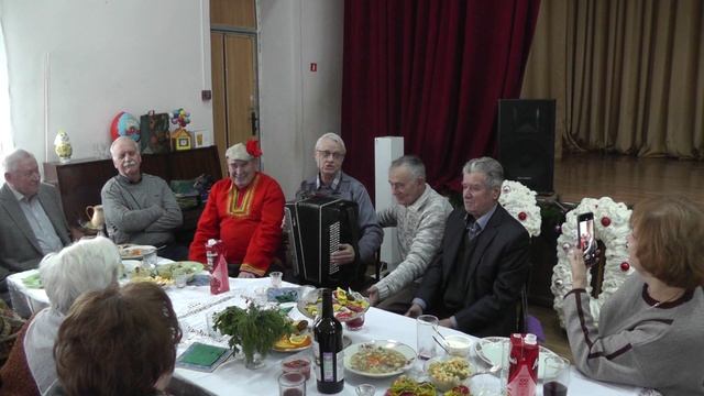 Хрен - ЛУЧШАЯ закуска на праздничном столе у казаков! ПЕСНЯ