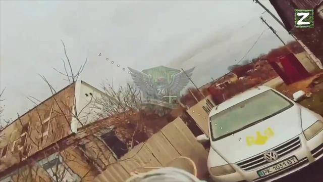 Удары российских оптоволоконных FPV-дронов по транспорту и гексакоптерам ВСУ в Запорожской области. смотреть онлайн