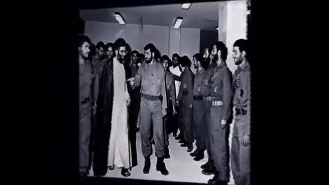 ℹ️ Seyyid Əli Xamenei - Rəhbərimiz Tam Bir Mücahid Həm Yaşayan Canlı Şəhid (Türkcə)