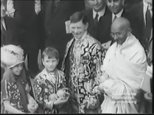 Махатма Ганди на пароходе "Раджпутана" из Бомбея 29.08.1931 в Фолкстон, Великобритания, 12.09.1931