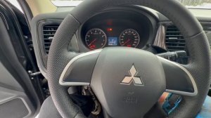 Mitsubishi Outlander 2012