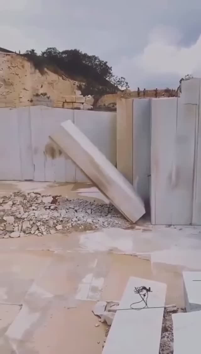 Добыча мрамора (Бразилия) 😯 смотреть онлайн