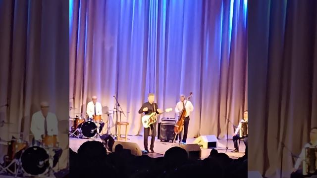 Голубой огонек смотреть онлайн