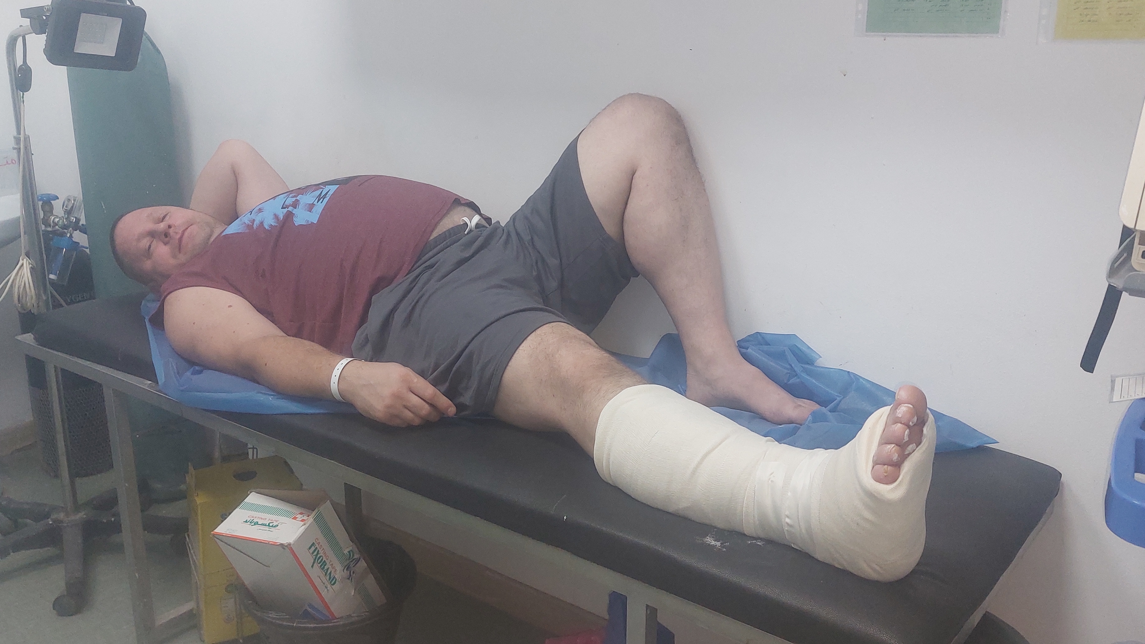 Снимаем гипс