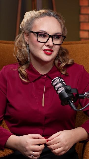 От 38 первых свиданий к счастливому браку, миллионный бизнес на трусах плюс-сайз - Эмилия Освенская