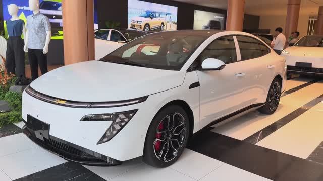 Nissan N7 смотреть онлайн