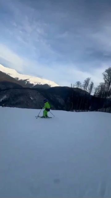 Первый раз на лыжне, а не скажешь, да? Так рождаются мастера? смотреть онлайн