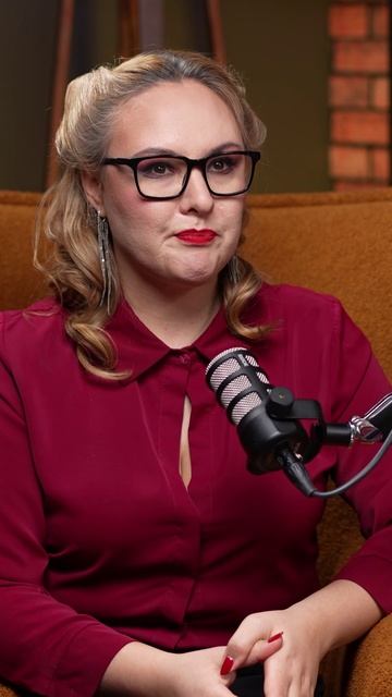 От 38 первых свиданий к счастливому браку, миллионный бизнес на трусах плюс-сайз - Эмилия Освенская