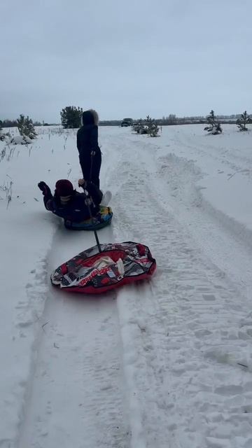 Сегодня впервые гоняли на снегоходе!