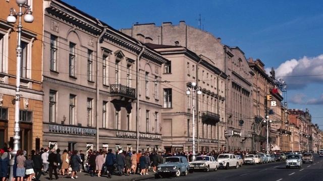 "СЧАСТЬЕ - ТОЛЬКО ГРЁЗЫ, ТОЛЬКО СОН"... (Фото гр. "ЛЕНИНГРАДЕЦ") - Поёт Владимир НЕПЛЮЕВ) смотреть онлайн