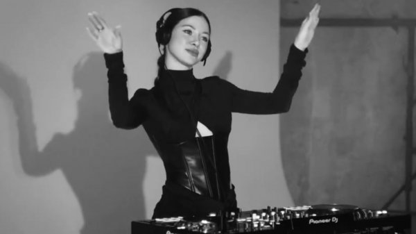 Vera Aire - Live @ Sequoia, Moscow Melodic Techno & Progressive House Mix