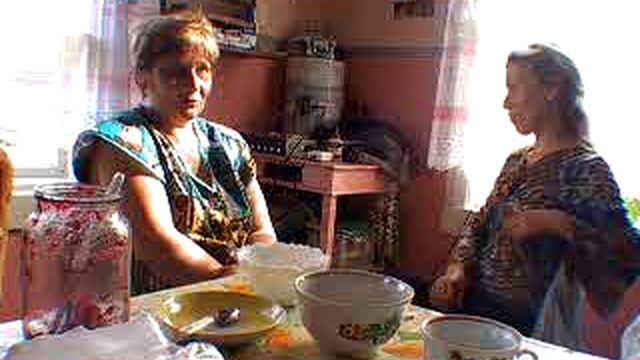 ©  "Макритка. Остров Жужмуй. В гостях у последней маячницы  Людмилы Гурковой"  MOV05580 Съемки 2005