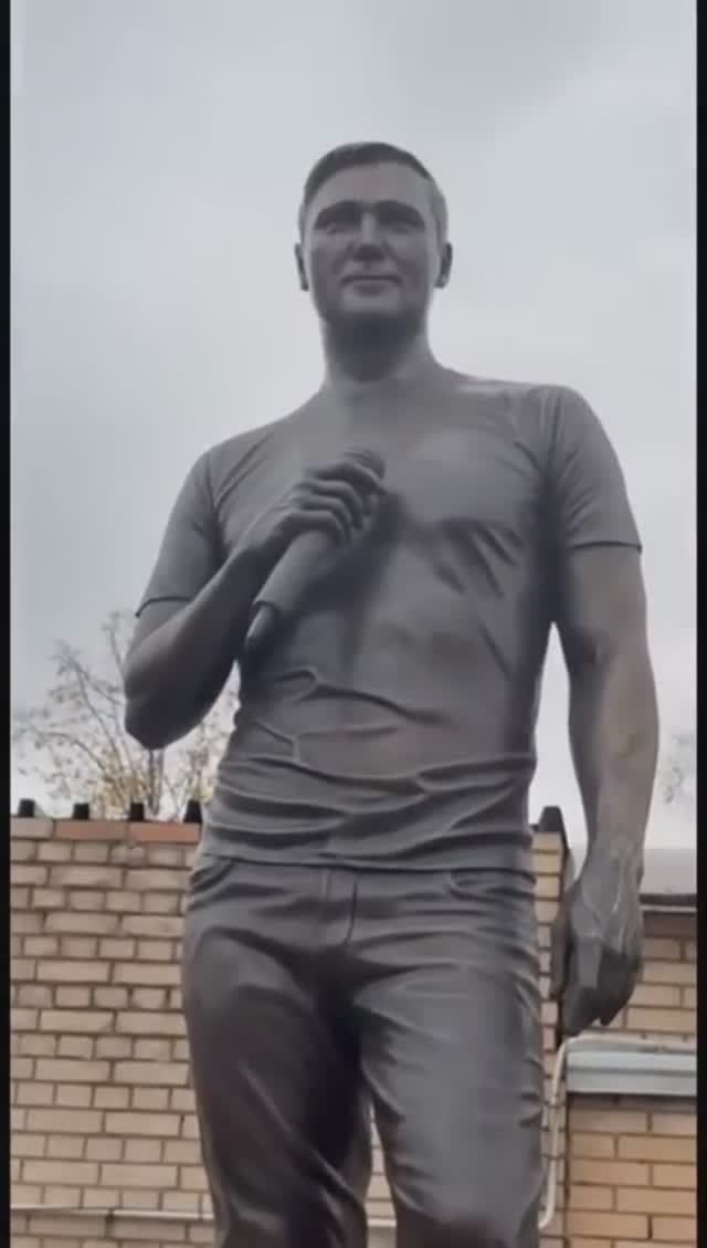 Юру Шатунова сейчас окружают исключительно порядочные приличные люди 🙏 смотреть онлайн