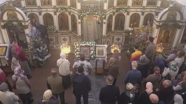 Запись трансляции 11 января 8:40. Часы. Литургия смотреть онлайн