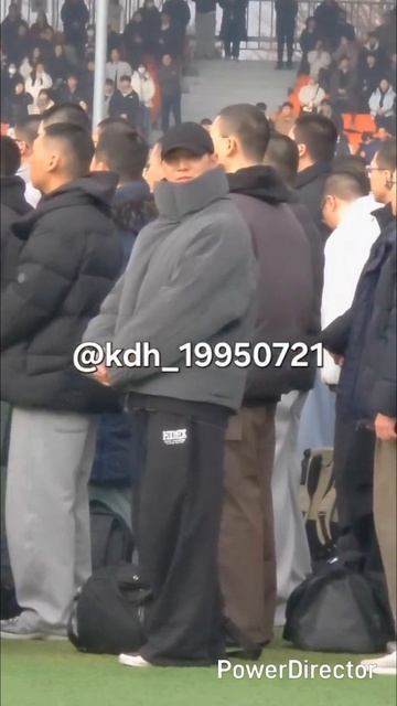 29 декабря Бэкхо поступил на военную службу! смотреть онлайн