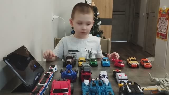 Трансформируем 10 тоботов за 15 минут, получится или нет? смотреть онлайн