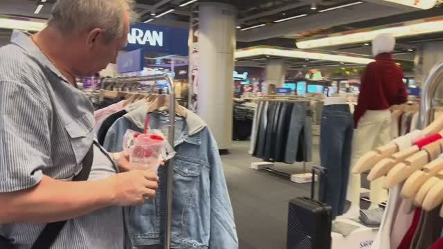 ОГРОМНЫЕ СКИДКИ В ПАТТАЙЕ 😱 Terminal 21 — удержаться невозможно смотреть онлайн