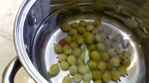 Компот из замороженных ягод крыжовника