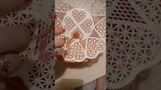 Как я обрабатываю и солю икру щуки. смотреть онлайн