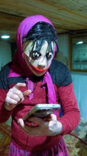 Дед и Наушники