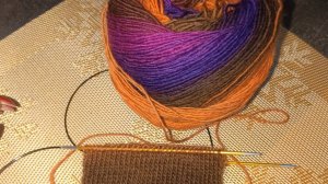 Живу и вяжу.Что сейчас вяжу?Мои процессы спицами и крючком!