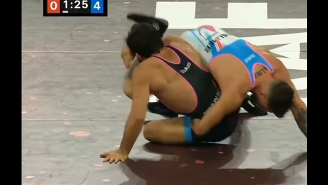 Арман Царукян против Ленса Палмера RAF05 схватка по вольной борьбе смотреть онлайн