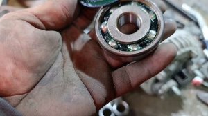 Хватит отдыхать пора ремонтировать, перебираю помпу МАН и всякие мелочи