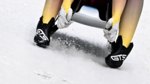 Трое американских бобслеистов выпали из саней на этапе Кубка мира в Швейцарии