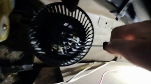 Замена мотора отопителя рено дастер 2013г. за 15 мин