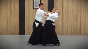 Айкидо: техника защиты от удара сбоку «Ёкомэн ути»