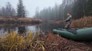 Выход на природу к реке. Ночь в избе с рыжим зверем. Рыбалка. Готовка в казане.