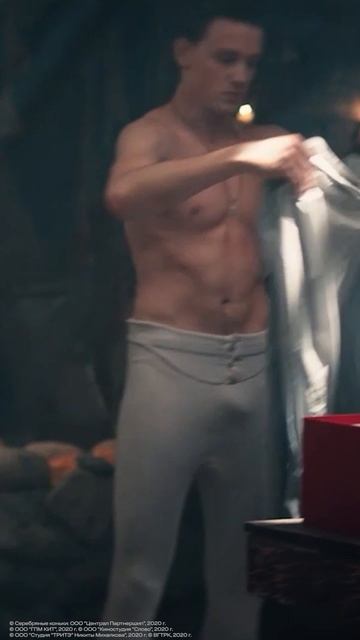 Наглядно показываем, как собираются парни и девушки 💅 смотреть онлайн