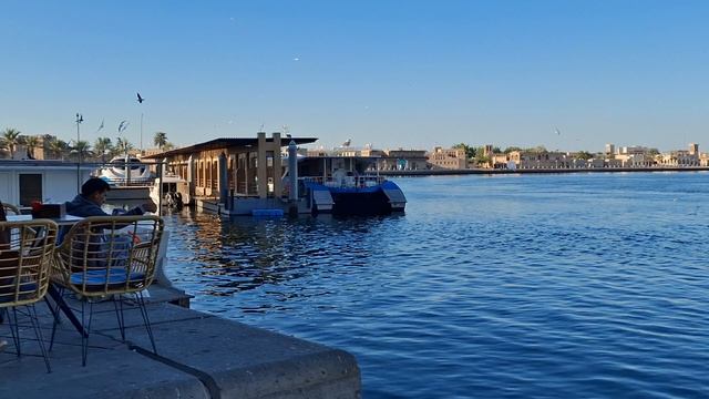 Арабские Эмираты, Дубай, старый город. Красиво, интересно, очень много народу смотреть онлайн