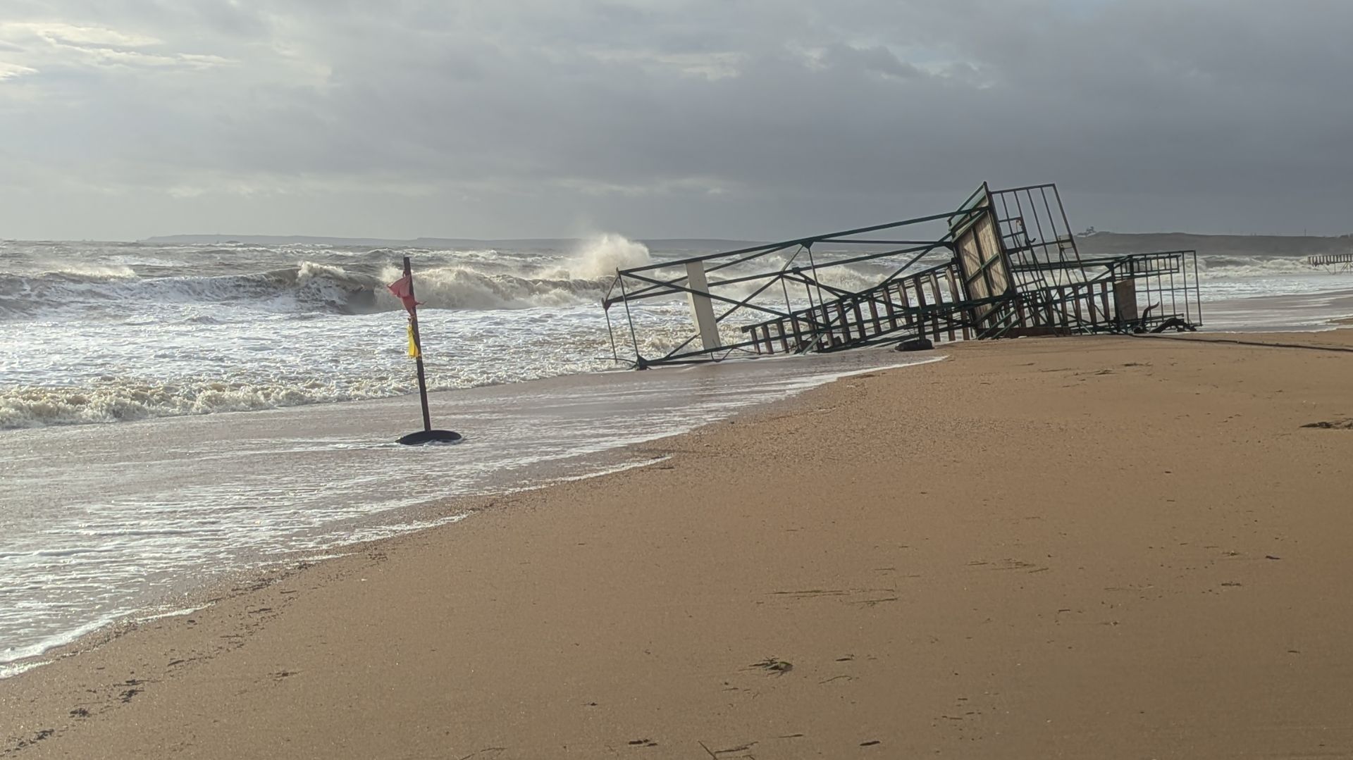 Аршинцевская коса, горпляж. Зимний шторм, Буйство стихии. 11.01.26. смотреть онлайн