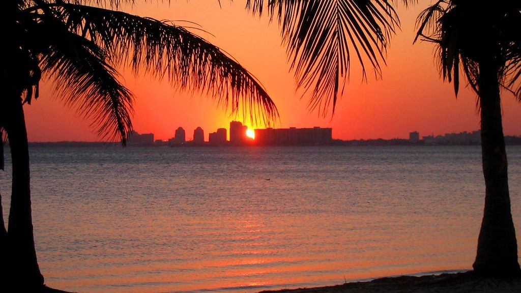 Ramiro Pedemonte.SUNRISE.Melodic House.