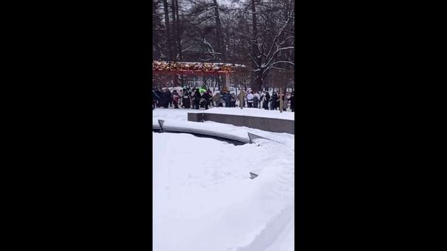 Москва новогодняя 2026 Парк Сокольники фестиваль Фолково смотреть онлайн