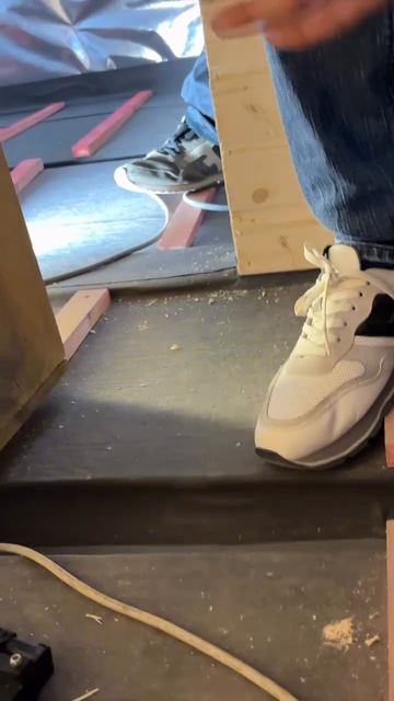 Полы в наших и домах и банях – проливные #баня #модульнаябаня #модульныйдом #каркасныйдом