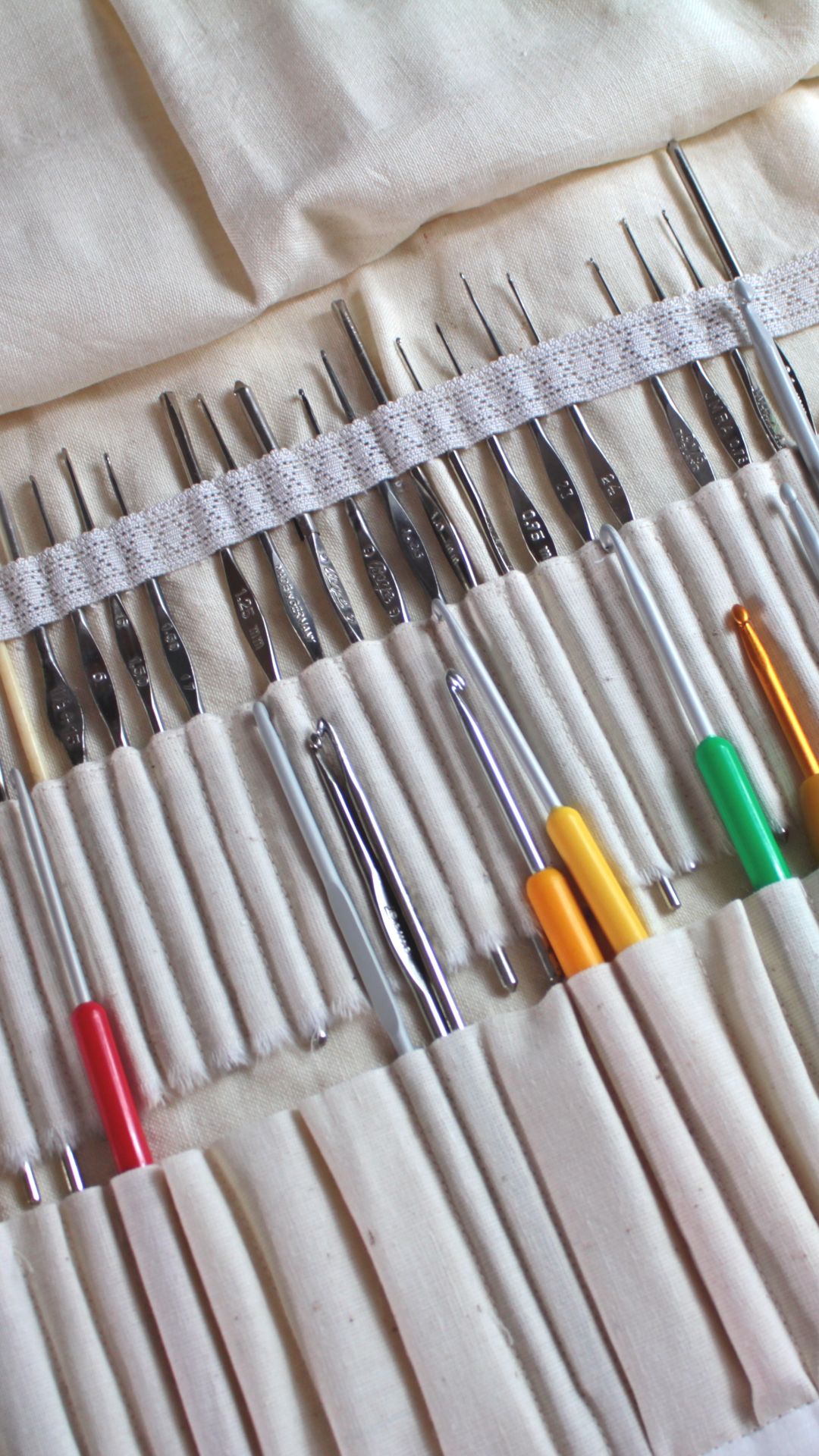 Чехол для вязальных крючков - Стежка - Лоскуты в дело смотреть онлайн