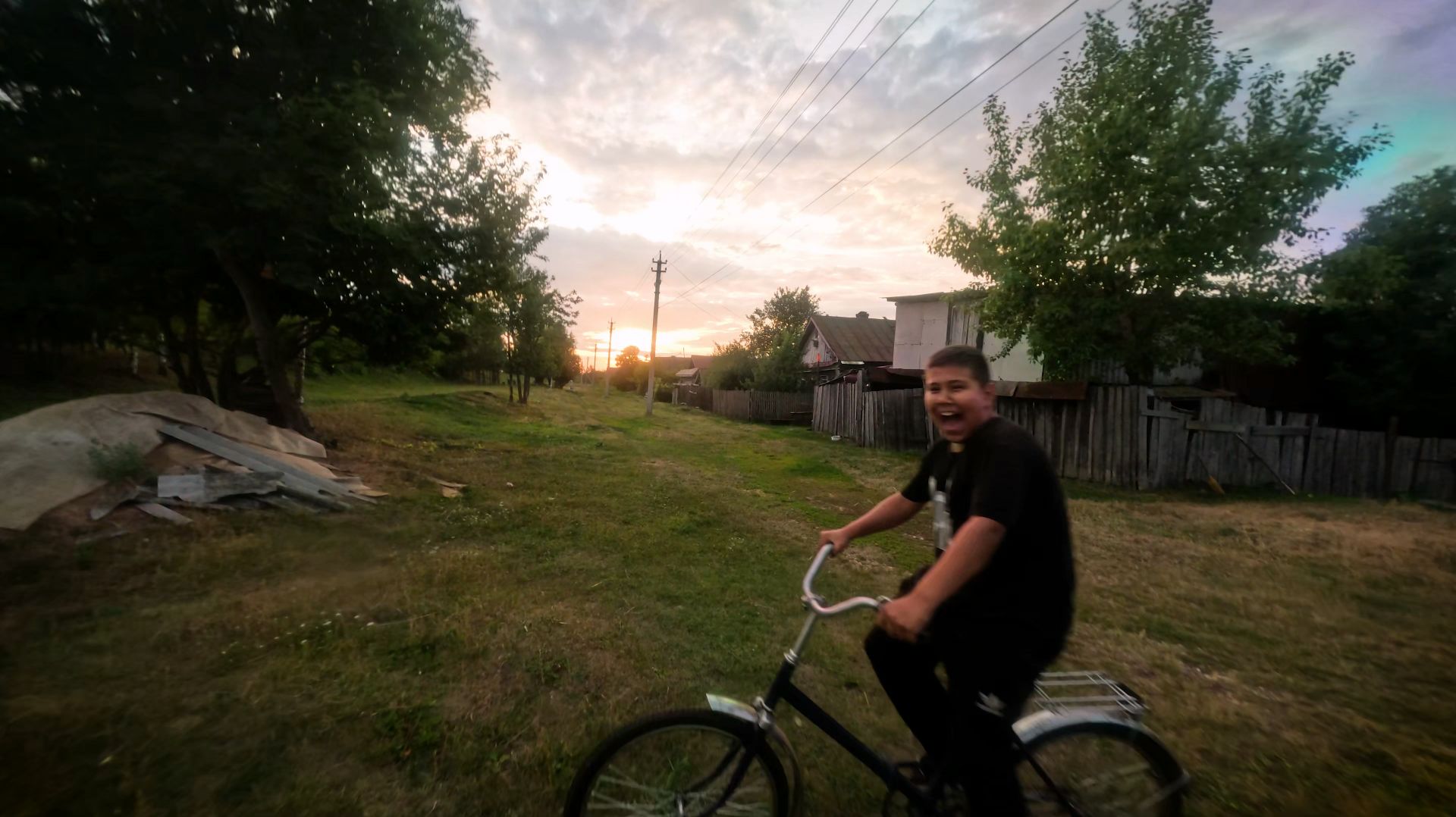 2 июля 2023г в Деревне_FPV_4K_брачЁк смотреть онлайн