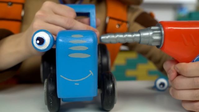 Синий Трактор сломался - Поиграйка с Пилотом Винтиком - Сборник любимых серий КуКуPlay