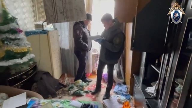 В Балакове семья из четырех человек и еще двое неизвестных были найдены в квартире мертвыми смотреть онлайн