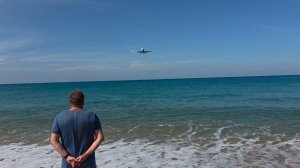 Май Кхао. Пляж, где садятся самолеты на Пхукете. декабрь 2025