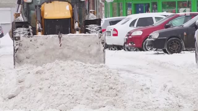 В Ярославле борются с последствиями циклона «Фрэнсис» смотреть онлайн
