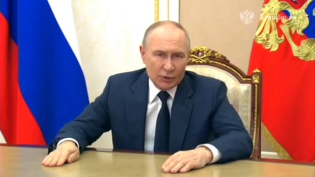 Владимир Путин – поздравил работников прокуратуры с профессиональным праздником смотреть онлайн