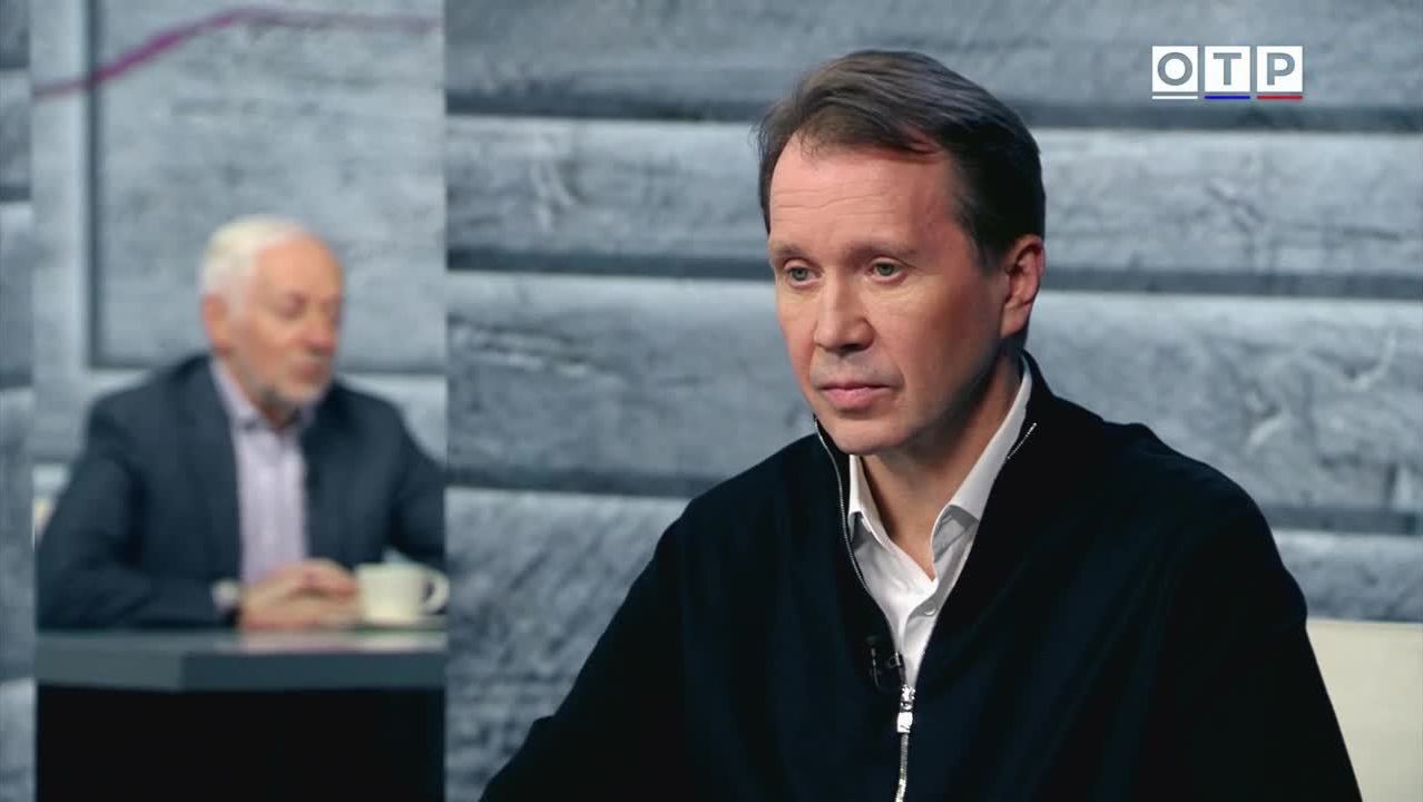 Евгений Миронов: Сегодня нет до конца понимания, кто такой режиссер... смотреть онлайн