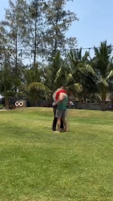 Просто любите друг друга 💚 смотреть онлайн